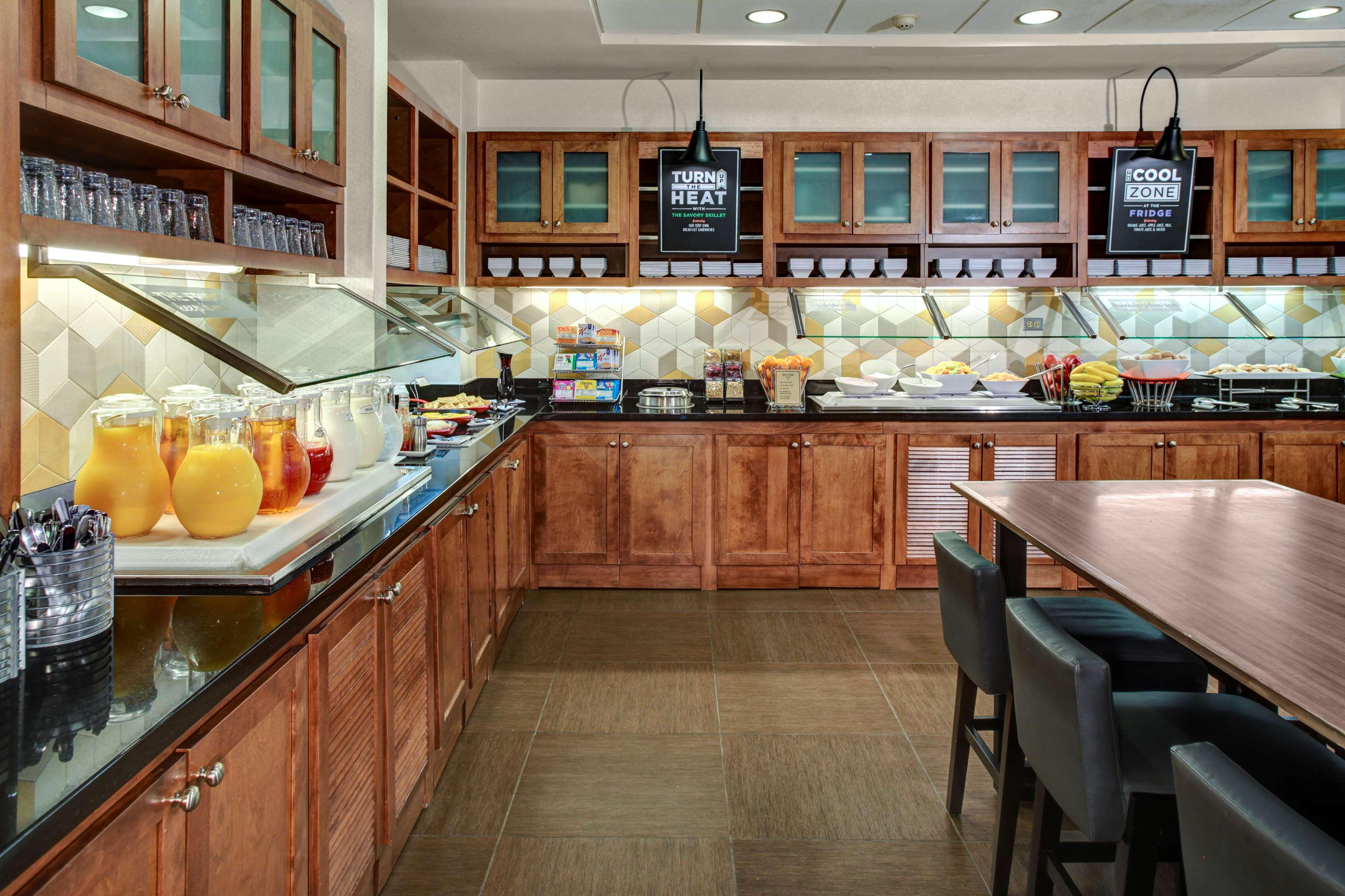Hyatt Place Albuquerque Airport Εξωτερικό φωτογραφία